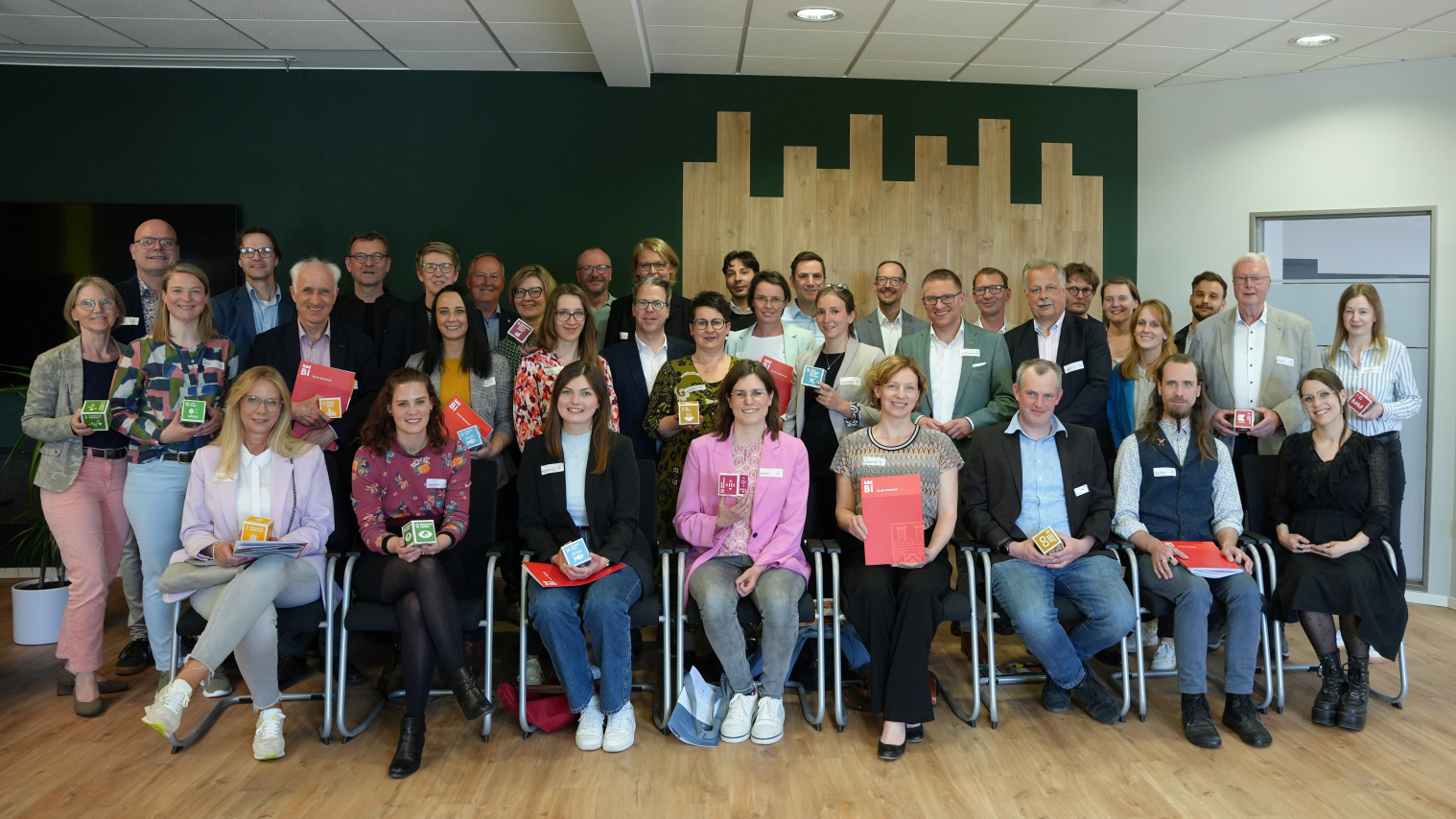 Gäste der Auszeichnungsveranstaltung der ÖKOPROFIT® Betriebe 2025 .Foto: BICO Zweirad Marketing GmbH Gruppenauszeichnung Ökoprofit