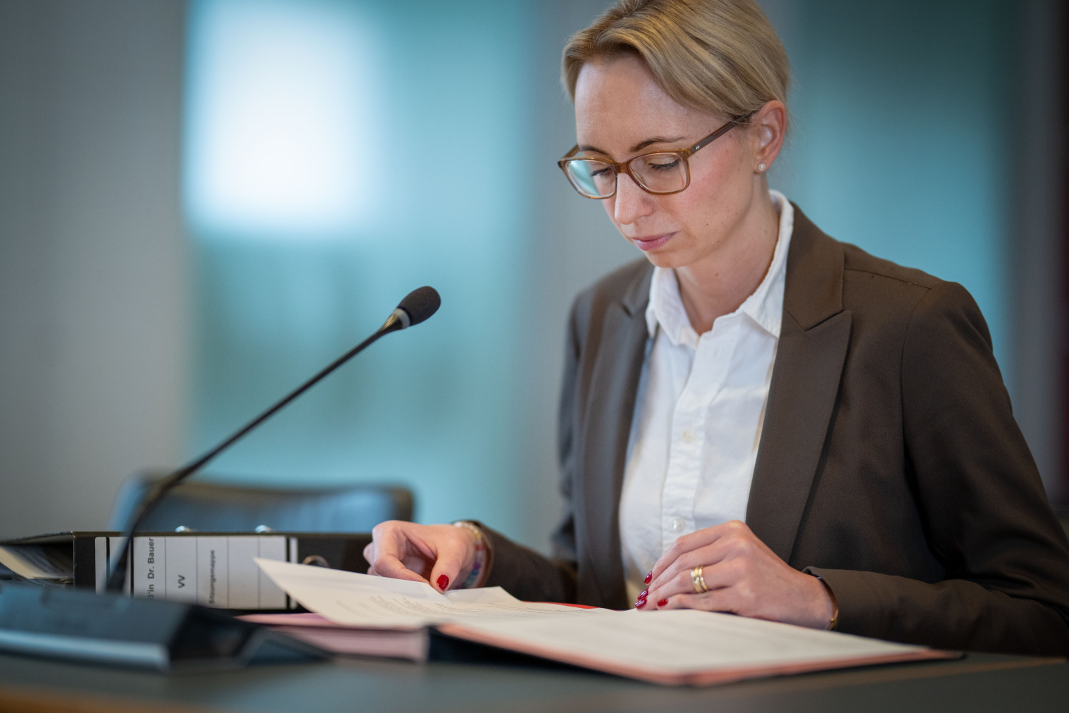 Oberbürgermeisterin Dr. Christiana Bauer am Rednerpult.