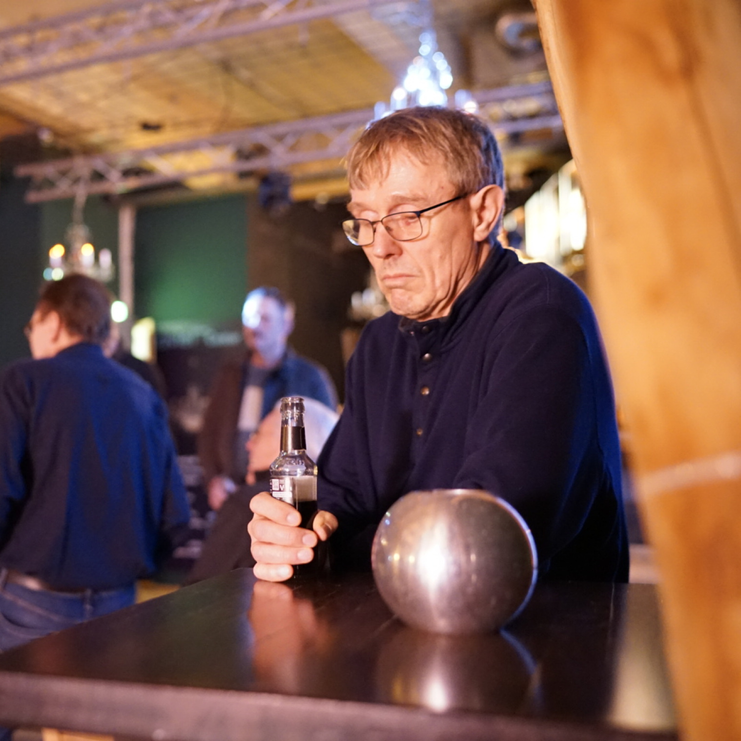 Jürgen fühlte sich einsam in einer Diskothek. Foto: Jülide Yesilgöz