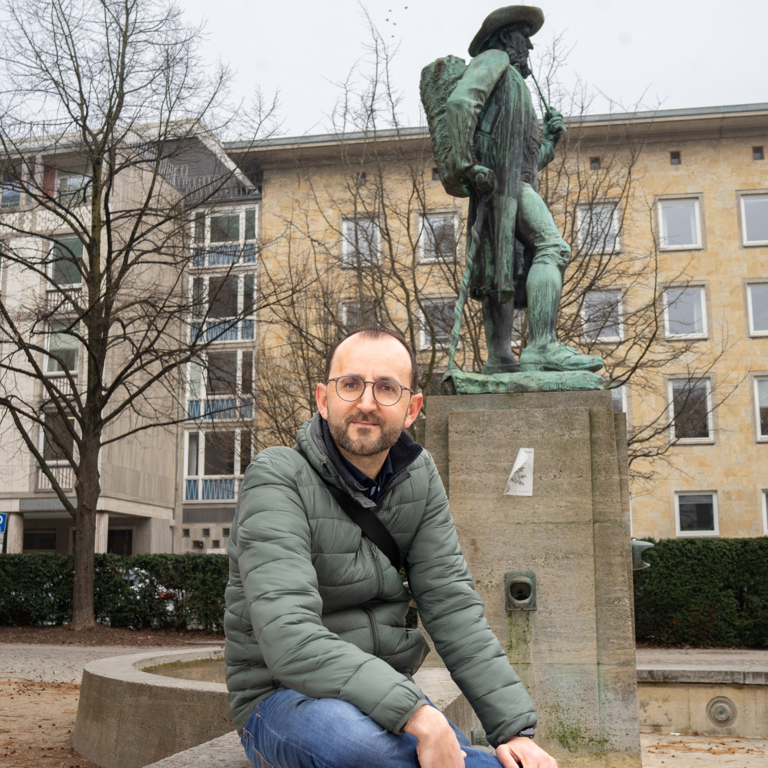 Deniz fühlte sich einsam nach seinem Umzug nach Bielefeld. Foto: Jülide Yesilgöz