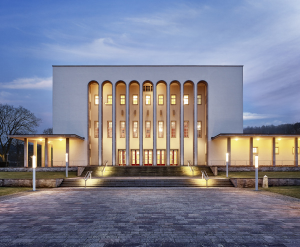 Beleuchtete Rudolf-Oetker-Halle