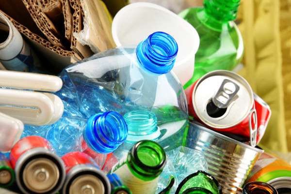 Recycling Abfall Flaschen und Dosen