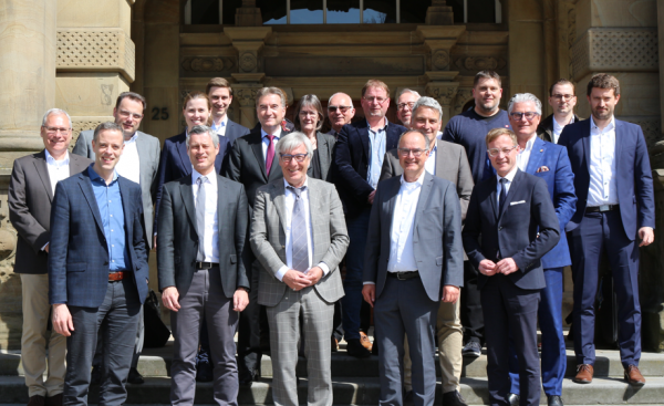 Gruppenbild 03.05.2023 Einbürgerungsantrag