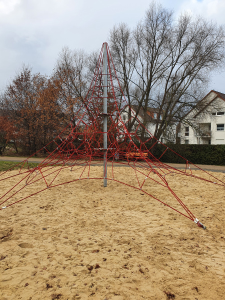  Spielplatz Barbarossastraße / Welfenstraße