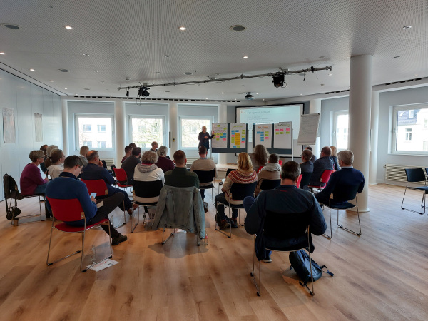 Workshop mit zufällig ausgewählten Einwohner*innen in der Stadtbibliothek