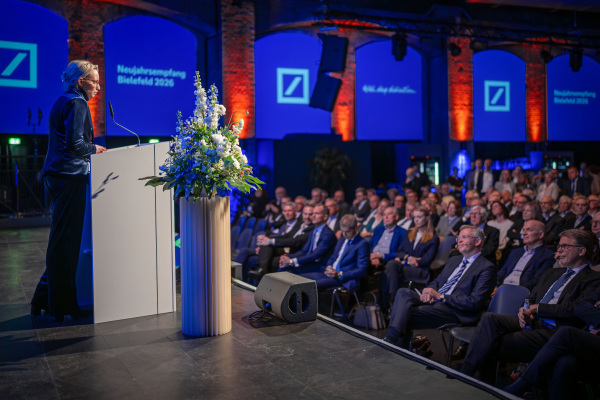 Personen: Dr. Christiana Bauer