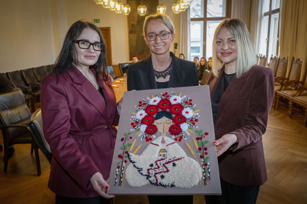 Personen: Dr. Christiana Bauer, Anastasiia Chubina, Maryna Harkava