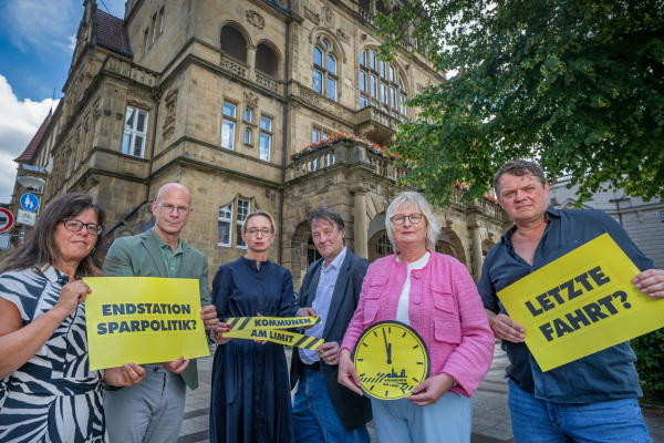 Personen: Claudia Koch, Ingo Nürnberger, Dr. Christiana Bauer, Rainer Kaschel, Birgit Beckermann, Martin Adamski