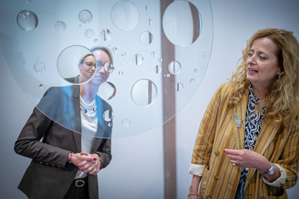 Personen: Christina Vegh, Dr. Christiana Bauer