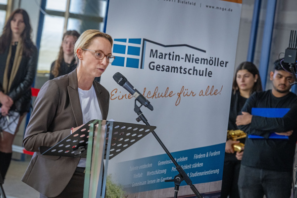 Personen: Dr. Christiana Bauer