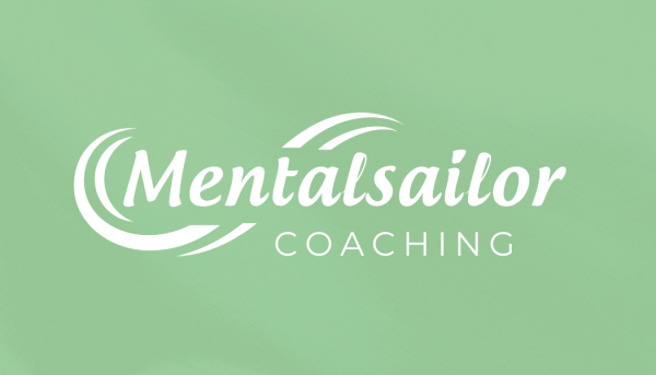 grüner Hintergrund mit weißen Schriftzug ,Mentalsailor Coaching'