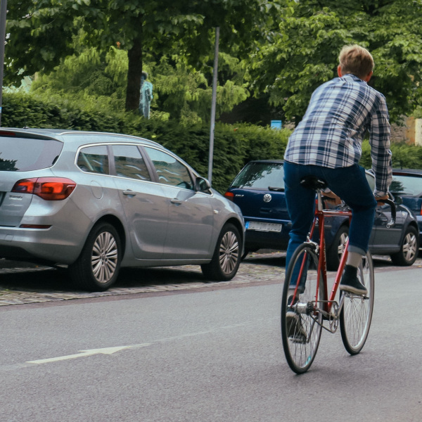 Fahrradfahrer auf Straße