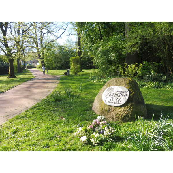 Hofeichenpark in Bielefeld Dornberg-Lohmannshof