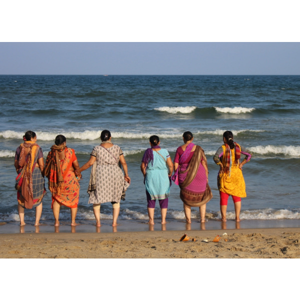 Frauengruppe am Strand