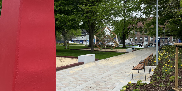 Skulptur „Grünes Band“, Bauamt Bielefeld