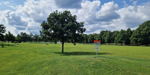 Discgolf im Ost-West-Grünzug in Sennestadt