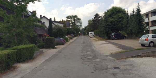 Das Foto zeigt die aktuellen Schäden im Upfeldweg in Schildesche. Foto: Stadt Bielefeld