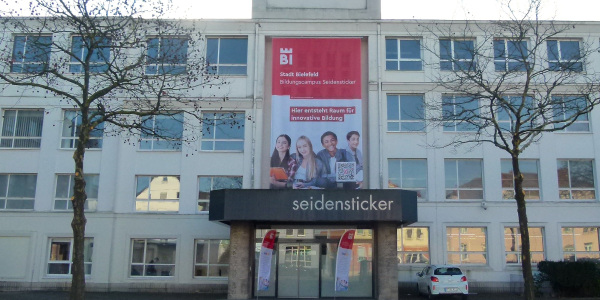 In Bielefeld-Mitte eröffnet im Sommer 2026 das neue Gymnasium am Seidensticker-Campus.