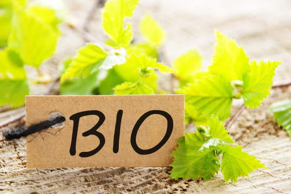 Schild mit der Aufschrift Bio