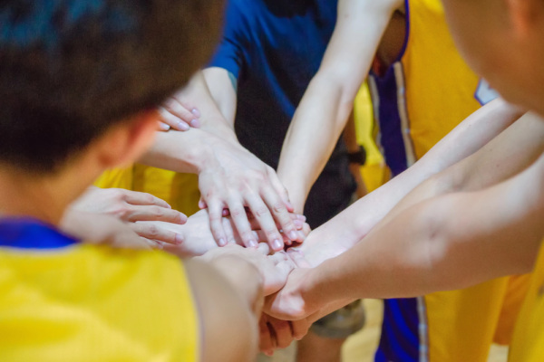 Teamwork Symbolbild. Foto: nikeair23 | Smarterpix by PantherMedia