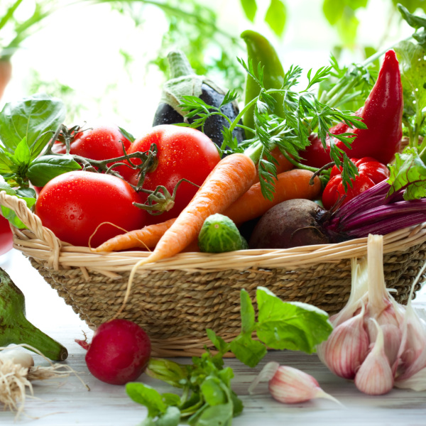 Bunter Gemüsekorb
