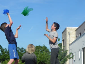 Kinder beim Fest