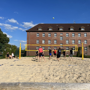 Beachvolleyball auf dem Gelände der Rochedale-Kaserne